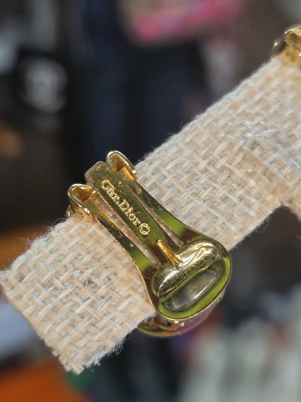 GIVEAWAY Dior Gold-Tone Twisted Hoop Earrings with Clear Crystals - Picture 3 of 4